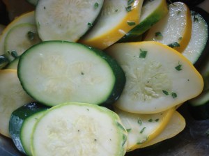 Pattypans and zucchini together! Not much difference when they are sliced....