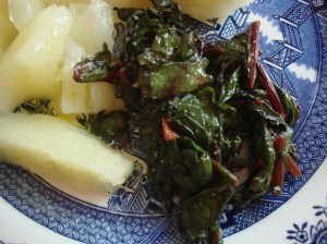 I like to mash mine into bolied yuca or boiled potato with olive oil...and that's just what I did after taking this photo.