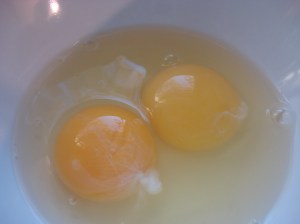 I just like taking pictures of eggs. I think they are so very, very beautiful and perfect.